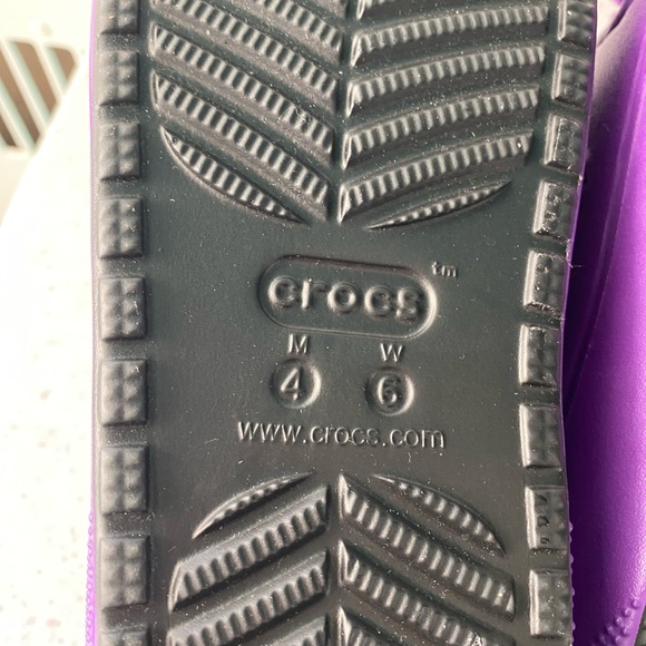 NWT McDonalds X Fuzzy Grimace Crocs - Picture 6 of 6